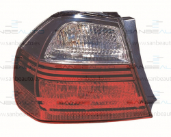 BMW S/3 E90 05-*PILOTO TRASERO IZQ 4P EXTERIOR(AHUMADO/ROJO)