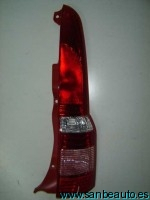 FIAT PANDA 03-*PILOTO TRASERO DCH (CUERPO ROJO)