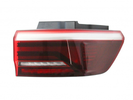 VW MULTIVAN T7 2021.08-*PILOTO TRASERO DCH AHUMADO(LED)
