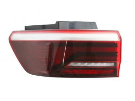 VW MULTIVAN T7 2021.08-*PILOTO TRASERO IZQ AHUMADO(LED)