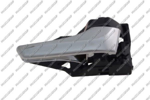 TOYOTA HILUX 2016.06-*TIRADOR PUERTA INTERIOR DELANTERO DCH/TRASERO DCH CROMADO/NEGRO