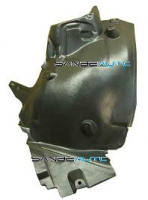 MERCEDES C W204 07-*PLASTICO PASE RUEDA DELANTER. DCH(PARTE TRASERA)