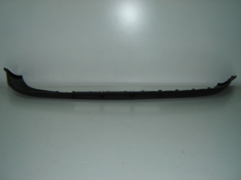 MOLDURA PARAGOLPES DELANTERA NEGRA BORA 98>