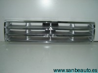 MITSUBISHI PAJERO 97-*REJILLA CROMADA