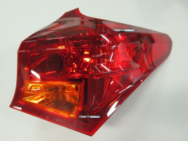 TOYOTA AURIS 13-*PILOTO TRASERO DCH EXTERIOR (KOITO)