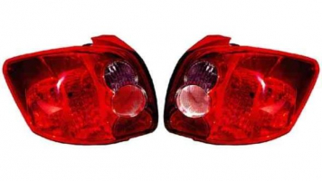 PILOTO TRASERO IZQ SIN PORTALAMPARAS TIPO KOITO (CON CABLES - CASQUILLOS)