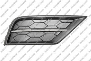 REJILLA SUPERIOR DERECHA PARAGOLPES DELANTERO CON MOLDURA CROMADA