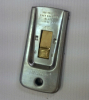 HERRAMIENTA DE SOPORTE CUCHILLA DE AFEITAR - RETRACTIL